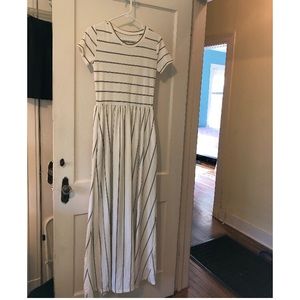 Maxi Dress Pockets in Skirt